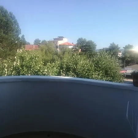 Къща за гости ели Приморско