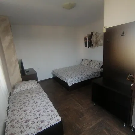 ели Приморско