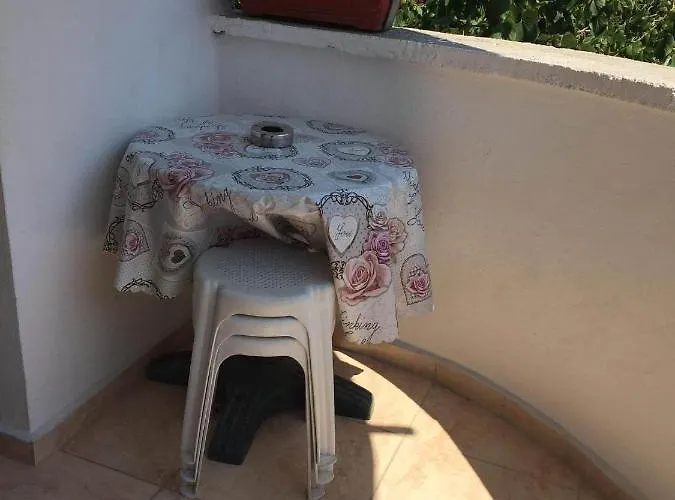 Къща за гости ели Приморско