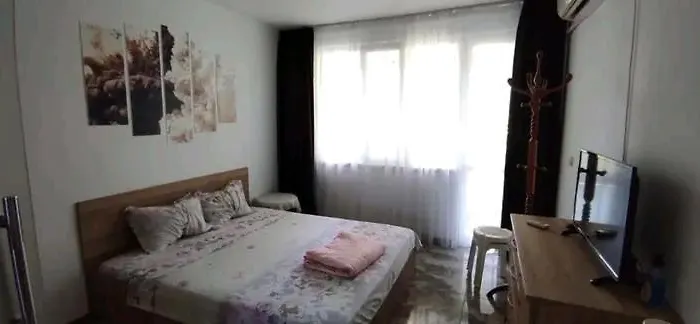 Къща за гости ели Приморско